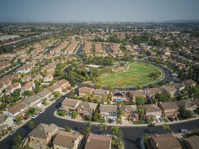 houses in a neighborhood